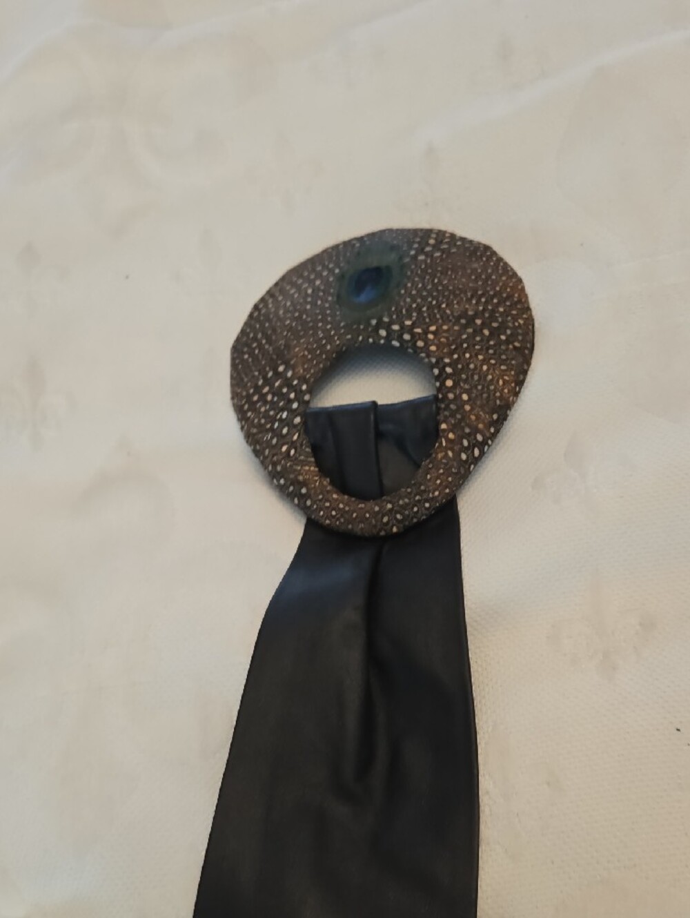 Ladies Black Peacock Feather Belt - Picture 4 of 6